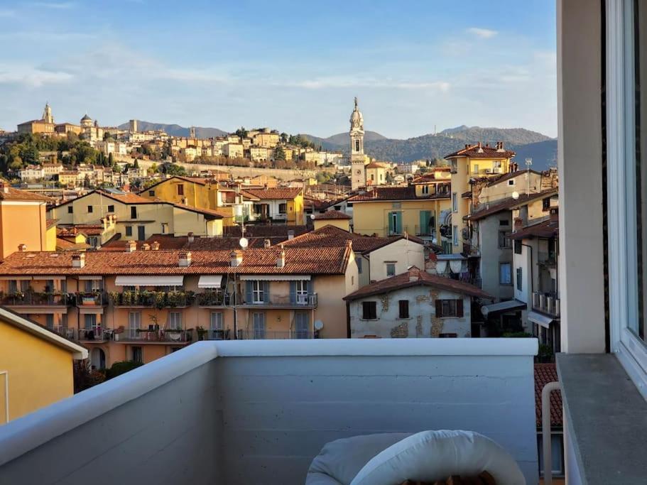 "La Me Ca" Intero Appartamento In Centro Con Vista Sui Colli Бергамо Екстер'єр фото